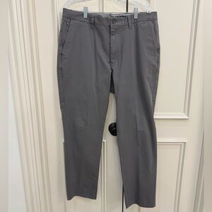 Bonobos The Chino 2.0 Icon Status Washed Chino Trousers with Blue Floral Lining.